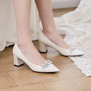 Женские свадебные туфли на толстом каблуке, новинка 2024 года, средний каблук 5 см, Большой размер 43, свадебные туфли для беременных, платье-лодочки цвета шампанского и золота