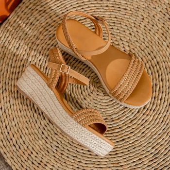 Модные однолинейные сандалии на соломенной цепочке 2023 года с пряжкой, Нескользящая удобная пляжная обувь для пляжной вечеринки, сандалии на толстой подошве