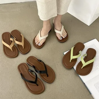 Сандалии с плоской подошвой, модные и универсальные тапочки в елочку, минималистичная пляжная обувь с заколками